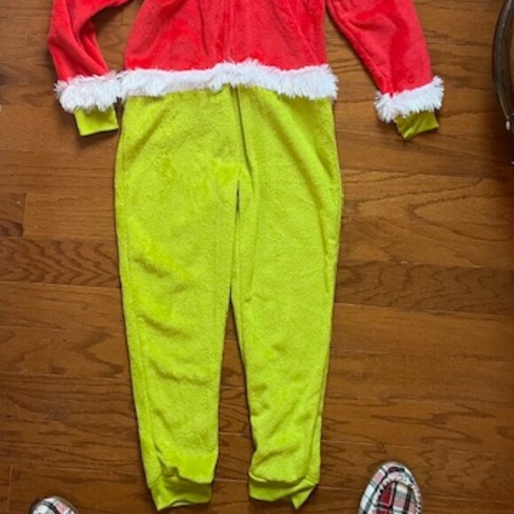 Dr. Seuss The Grinch Kid's Union Suit Pajamas - Picture 12 of 16